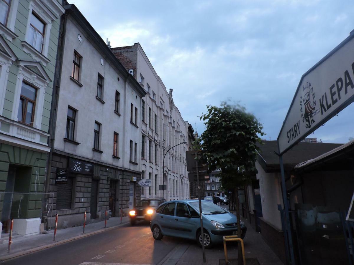 Hostel Centrum Sabot Cracovia Exterior foto